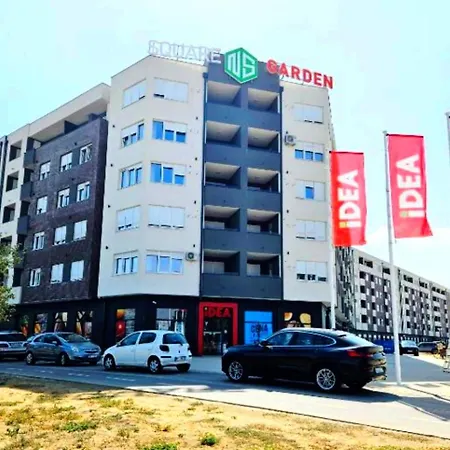 Square In - Free Garage- * Νόβι Σαντ