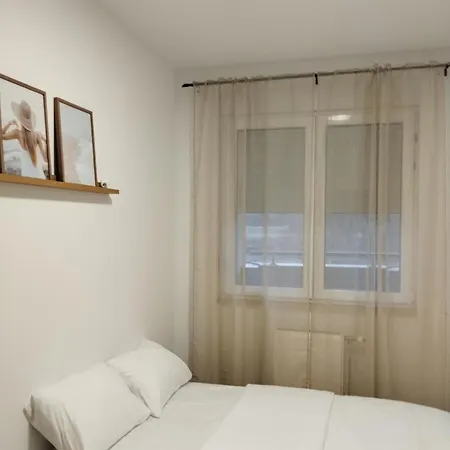Square In - Free Garage- Novi Sad