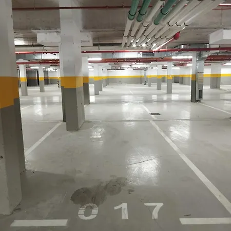 Square In - Free Garage- Novi Sad